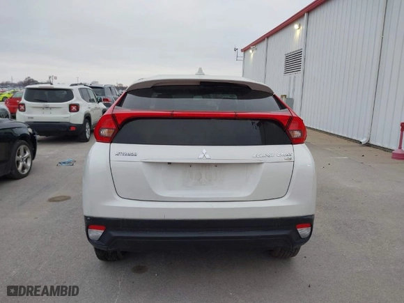 2018 Mitsubishi Eclipse Cross ES with VIN JA4AT3AA0JZ050618, listed as a IAAI auction lot 41156353 with 114,922 mi miles. Bid and sale history available at carsss.com. Image 16.