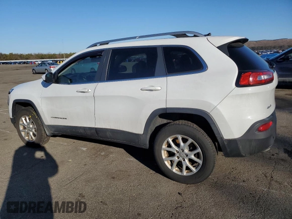 2014 Jeep Cherokee Altitude with VIN 1C4PJMCB2EW140863, listed as a Copart auction lot 48230875 with 102,220 mi miles and Clean Title. Bid and sale history available at DreamBid. Image 2.