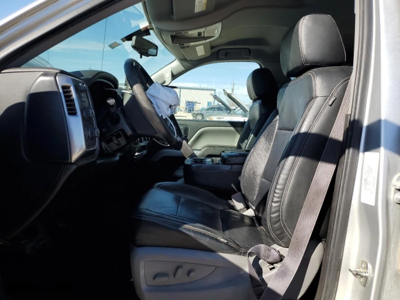 2017 Chevrolet Silverado 1500 LT with VIN 3GCUKREC8HG339387, listed as a Copart auction lot 46191195 with 180,593 mi miles and Salvage Title. Bid and sale history available at carsss.com. Image 7.