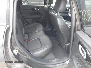 2022 Jeep Compass Latitude z VIN 3C4NJDBBXNT194359, wystawiony jako IAAI lot #42434355 z przebiegiem 45 090 mil mil oraz . Historia ofert i sprzedaży dostępna na DreamBid. Obrazek 8.