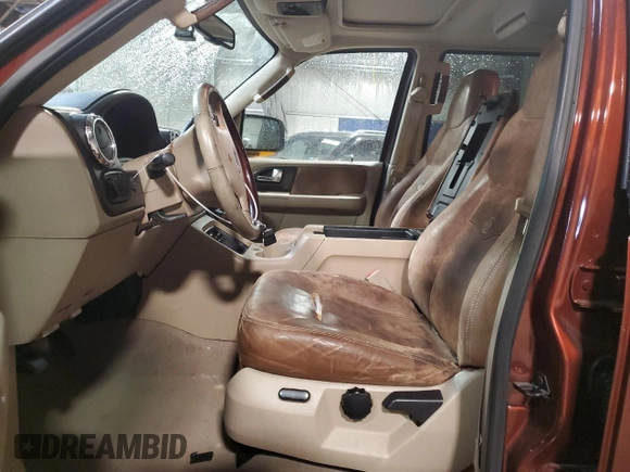 2006 Ford Expedition Eddie Bauer с VIN 1FMFU18526LA70493, выставлен на аукционе Copart как лот 57306655 с пробегом 136 687 миль миль и Списание • Salvage title. История ставок и продаж доступна на DreamBid. Изображение 7.