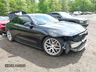 2016 BMW M4 z VIN WBS3R9C50GK337094, wystawiony jako IAAI lot #42167108 z przebiegiem 70 085 mil mil oraz . Historia ofert i sprzedaży dostępna na DreamBid. Obrazek 1.