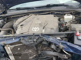 2014 Toyota Tacoma with VIN 3TMLU4EN0EM147243, listed as a IAAI auction lot 41684902 with 308,167 mi miles. Bid and sale history available at carsss.com. Image 10.