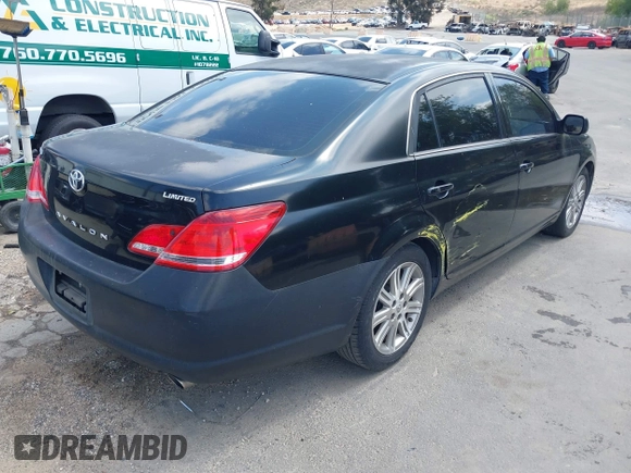 2006 Toyota Avalon XL with VIN 4T1BK36B26U134180, listed as a IAAI auction lot 42128863 with 162,177 mi miles. Bid and sale history available at carsss.com. Image 4.
