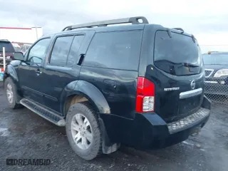 2010 Nissan Pathfinder SE with VIN 5N1AR1NB8AC626076, listed as a IAAI auction lot 41144235 with 172,709 mi miles. Bid and sale history available at carsss.com. Image 3.