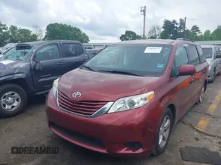 2017 Toyota Sienna LE Auto Access Seat with VIN 5TDKZ3DC6HS822945, listed as a IAAI auction lot 42094629 with 171,450 mi miles and . Bid and sale history available at DreamBid. Image 2.