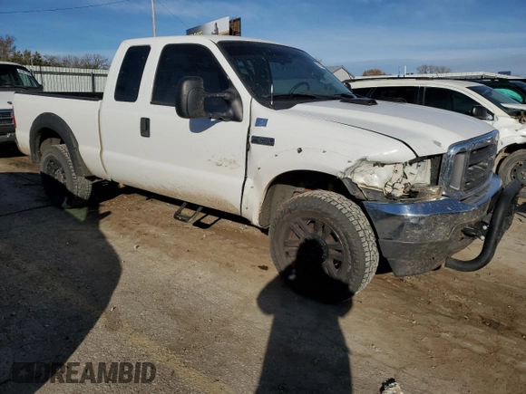 2003 Ford Super Duty F-250 XL with VIN 1FTNX20SX3EB23150, listed as a Copart auction lot 82115544 with 173,624 mi miles and Salvage Title. Bid and sale history available at carsss.com. Image 4.