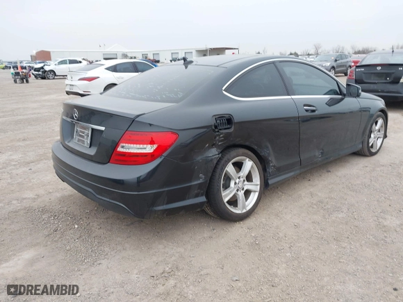 2013 Mercedes-Benz C-Class C 250 with VIN WDDGJ4HB9DG052612, listed as a IAAI auction lot 41489650 with 117,849 mi miles. Bid and sale history available at carsss.com. Image 4.