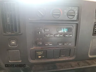 2004 Chevrolet City Express Cargo z VIN 1GAGG25U241161170, wystawiony jako IAAI lot #42470222 z przebiegiem 71 599 mil mil oraz . Historia ofert i sprzedaży dostępna na DreamBid. Obrazek 15.