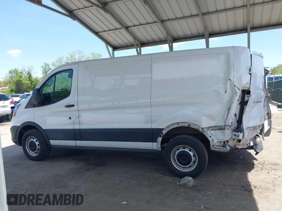 2021 Ford Transit Cargo z VIN 1FTBR1Y89MKA66720, wystawiony jako IAAI lot #42064777 z przebiegiem 112 171 mil mil oraz . Historia ofert i sprzedaży dostępna na DreamBid. Obrazek 14.