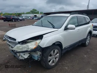 2011 Subaru Outback Limited Power Moon z VIN 4S4BRBKC2B3415559, wystawiony jako IAAI lot #42244683 z przebiegiem 239 280 mil mil oraz . Historia ofert i sprzedaży dostępna na DreamBid. Obrazek 2.