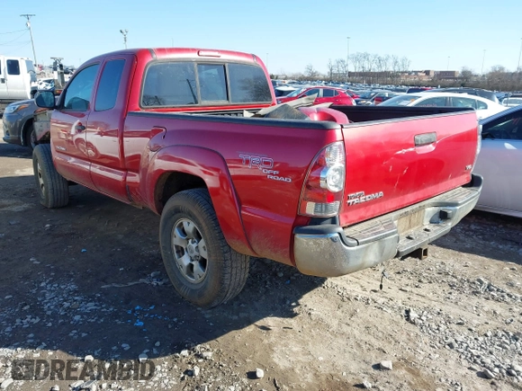 2011 Toyota Tacoma with VIN 5TFUU4EN9BX009422, listed as a IAAI auction lot 41394829 with 302,264 mi miles. Bid and sale history available at carsss.com. Image 3.