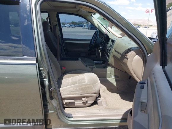 2003 Ford Explorer XLT with VIN 1FMZU73K63ZB33780, listed as a IAAI auction lot 42115384 with 160,409 mi miles. Bid and sale history available at carsss.com. Image 5.