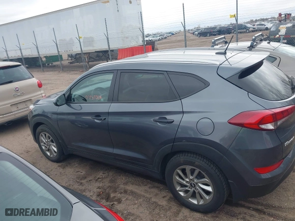 2016 Hyundai Tucson SE with VIN KM8J3CA43GU074302, listed as a IAAI auction lot 41957992 with 175,614 mi miles. Bid and sale history available at carsss.com. Image 14.