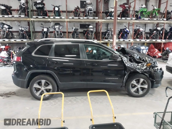 2019 Jeep Cherokee High Altitude with VIN 1C4PJMDX6KD159241, listed as a IAAI auction lot 40742596 with 37,407 mi miles and . Bid and sale history available at DreamBid. Image 13.