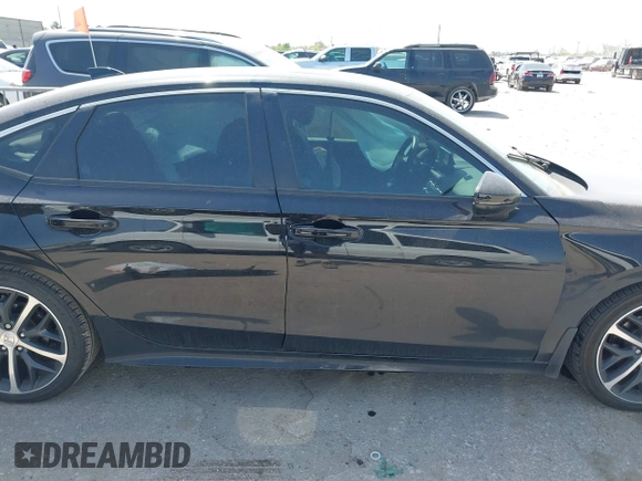 2024 Honda Civic Touring z VIN 2HGFE1F9XRH326146, wystawiony jako IAAI lot #41835336 z przebiegiem 8 469 mil mil oraz . Historia ofert i sprzedaży dostępna na DreamBid. Obrazek 13.