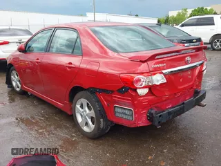 2013 Toyota Corolla L with VIN 5YFBU4EE5DP178331, listed as a IAAI auction lot 42126027 with 83,318 mi miles. Bid and sale history available at carsss.com. Image 3.