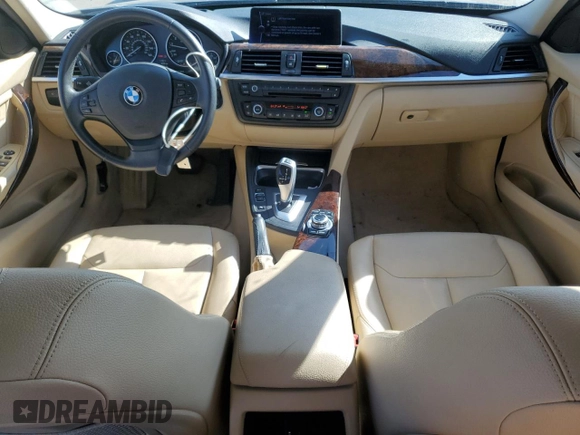 2013 BMW 3 Series 328i xDrive z VIN WBA3B3C5XDF533439, wystawiony jako Copart lot #62130615 z przebiegiem 125 712 mil mil oraz Szkoda całkowita • Salvage title. Historia ofert i sprzedaży dostępna na DreamBid. Obrazek 8.