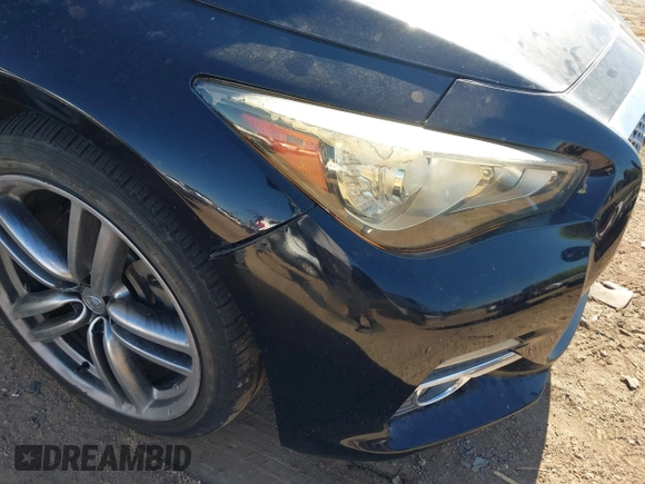 2014 Infiniti Q50 Premium with VIN JN1BV7AP5EM682634, listed as a IAAI auction lot 42111066 with 133,381 mi miles. Bid and sale history available at carsss.com. Image 6.