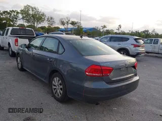 2013 Volkswagen Passat Wolfsburg Edition z VIN 1VWAP7A36DC114152, wystawiony jako IAAI lot #41911437 z przebiegiem 163 048 mil mil oraz . Historia ofert i sprzedaży dostępna na DreamBid. Obrazek 12.