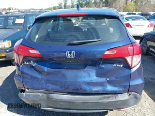 2017 Honda HR-V LX with VIN 3CZRU6H33HM703530, listed as a IAAI auction lot 41858760 with 165,239 mi miles. Bid and sale history available at carsss.com. Image 6.