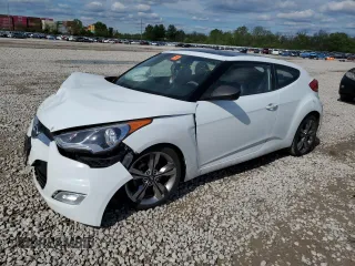 2016 Hyundai Veloster z VIN KMHTC6AD2GU272413, wystawiony jako Copart lot #55530805 z przebiegiem Nie podano mil oraz Szkoda całkowita • Salvage title. Historia ofert i sprzedaży dostępna na DreamBid. Obrazek 1.