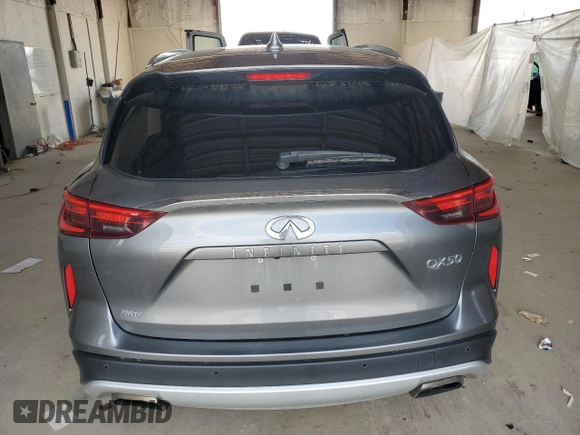 2020 Infiniti QX50 Luxe z VIN 3PCAJ5M33LF109500, wystawiony jako Copart lot #56247205 z przebiegiem 71 194 mil mil oraz Szkoda całkowita • Salvage title. Historia ofert i sprzedaży dostępna na DreamBid. Obrazek 6.