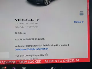 2024 Tesla Model Y Long Range z VIN 7SAYGDEE2RA244595, wystawiony jako IAAI lot #41964965 z przebiegiem 14 804 mil mil oraz . Historia ofert i sprzedaży dostępna na DreamBid. Obrazek 7.