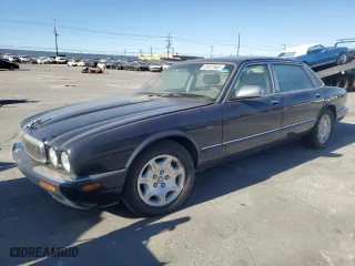 2002 Jaguar XJ VDP with VIN SAJDA24C52LF42702, listed as a Copart auction lot 41927545 with 0 mi miles and Salvage Title. Bid and sale history available at carsss.com. Image 1.