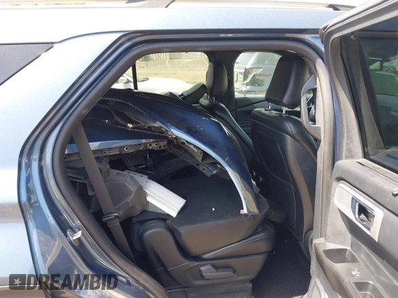 2020 Ford Explorer Limited with VIN 1FMSK7FH7LGC00194, listed as a IAAI auction lot 41937335 with 78,839 mi miles. Bid and sale history available at carsss.com. Image 8.