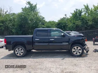 2010 GMC Sierra 1500 SLE z VIN 3GTRCVE05AG219599, wystawiony jako IAAI lot #42426390 z przebiegiem 208 238 mil mil oraz . Historia ofert i sprzedaży dostępna na DreamBid. Obrazek 14.
