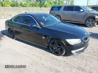 2013 BMW 3 Series 328i xDrive with VIN WBAKF5C51DJ297708, listed as a IAAI auction lot 41736962 with 113,064 mi miles. Bid and sale history available at carsss.com. Image 1.