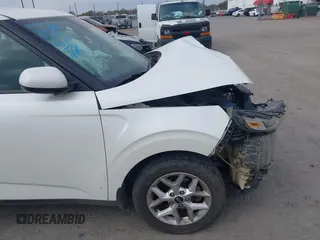 2020 Kia Soul S with VIN KNDJ23AU6L7735062, listed as a IAAI auction lot 40729662 with 100,546 mi miles and . Bid and sale history available at DreamBid. Image 18.