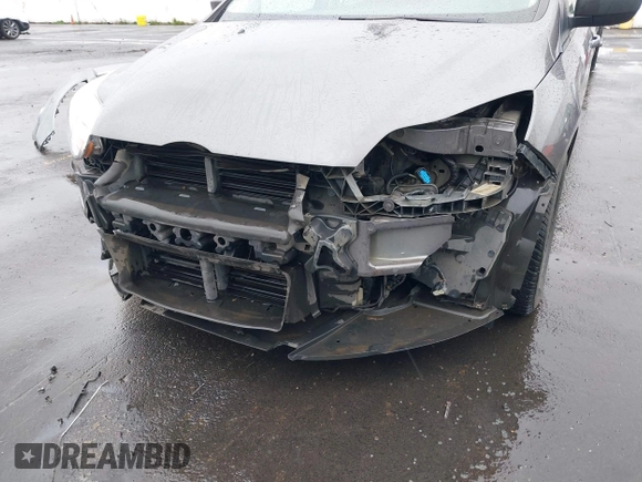 2012 Ford Focus SE with VIN 1FAHP3F24CL217777, listed as a IAAI auction lot 41831391 with 218,308 mi miles. Bid and sale history available at carsss.com. Image 6.