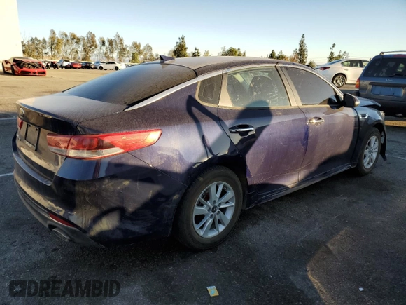 2018 Kia Optima LX with VIN 5XXGT4L32JG191567, listed as a Copart auction lot 88325355 with 105,360 mi miles and Clean Title. Bid and sale history available at carsss.com. Image 3.