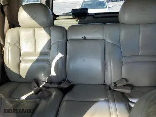 2000 Cadillac Escalade with VIN 1GYEK13R0YR167895, listed as a Copart auction lot 82586443 with 267,099 mi miles and Salvage Title. Bid and sale history available at carsss.com. Image 10.