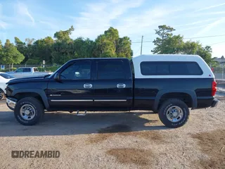 2007 Chevrolet Silverado 1500HD LT1 z VIN 1GCGC13U17F197536, wystawiony jako IAAI lot #42167105 z przebiegiem 177 604 mil mil oraz . Historia ofert i sprzedaży dostępna na DreamBid. Obrazek 14.