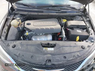 2015 Chrysler 200 Limited with VIN 1C3CCCABXFN528411, listed as a IAAI auction lot 41823474 with 53,925 mi miles. Bid and sale history available at carsss.com. Image 10.
