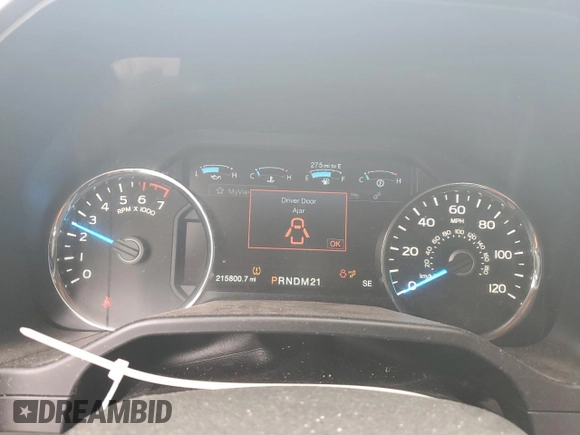 2015 Ford F-150 XL with VIN 1FTEW1CP5FFB56639, listed as a Copart auction lot 51499585 with 215,800 mi miles and Salvage Title. Bid and sale history available at carsss.com. Image 9.