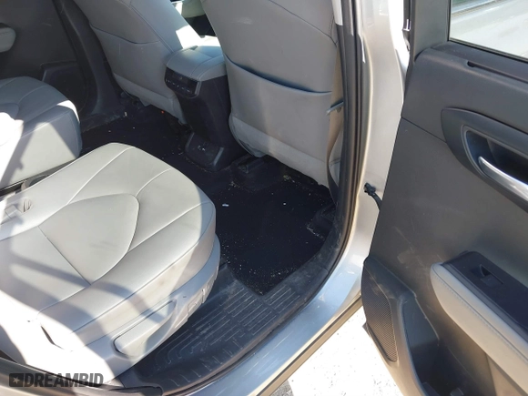 2020 Toyota Highlander XLE with VIN 5TDHZRBH4LS003176, listed as a IAAI auction lot 41696547 with 63,706 mi miles. Bid and sale history available at carsss.com. Image 8.
