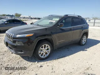 2017 Jeep Cherokee Latitude with VIN 1C4PJMCS4HW531565, listed as a Copart auction lot 52367645 with 40,781 mi miles and Salvage Title. Bid and sale history available at DreamBid. Image 1.