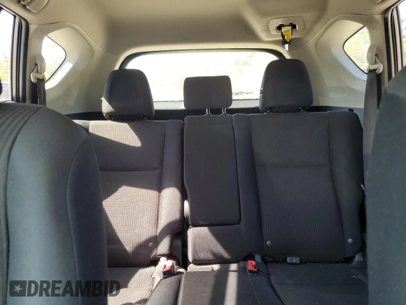 2015 Toyota RAV4 LE z VIN JTMBFREV1FD147848, wystawiony jako Copart lot #56354025 z przebiegiem 113 239 mil mil oraz Czysty tytuł • Clean title. Historia ofert i sprzedaży dostępna na DreamBid. Obrazek 10.