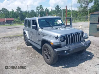 2021 Jeep Wrangler Unlimited Sahara z VIN 1C4HJXEN3MW628845, wystawiony jako IAAI lot #42438049 z przebiegiem 49 970 mil mil oraz . Historia ofert i sprzedaży dostępna na DreamBid. Obrazek 1.
