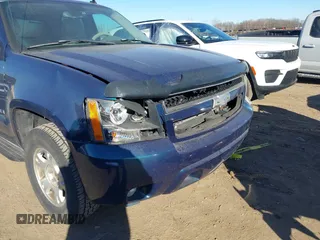 2007 Chevrolet Avalanche LTZ with VIN 3GNFK12377G146233, listed as a IAAI auction lot 41198383 with 242,300 mi miles and . Bid and sale history available at DreamBid. Image 6.