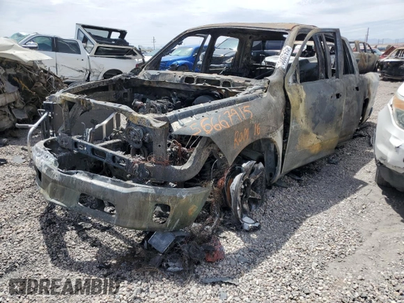 2016 Ram 1500 Laramie z VIN 1C6RR7NT9GS180058, wystawiony jako Copart lot #56667915 z przebiegiem Nie podano mil oraz Szkoda całkowita • Salvage title. Historia ofert i sprzedaży dostępna na DreamBid. Obrazek 1.
