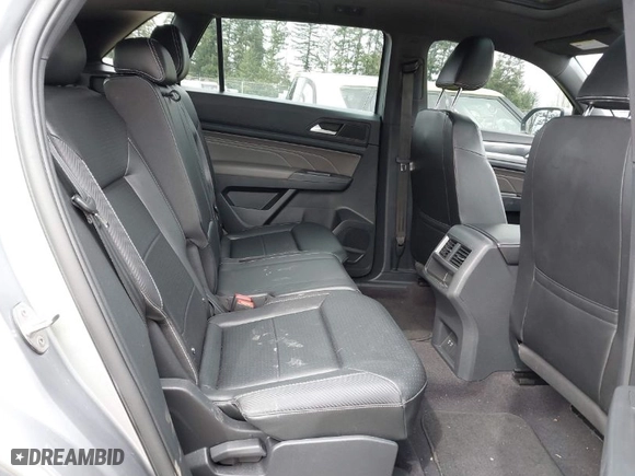 2021 Volkswagen Atlas Cross Sport 3.6L V6 SEL with VIN 1V2SE2CA4MC229844, listed as a IAAI auction lot 41916623 with 34,618 mi miles. Bid and sale history available at carsss.com. Image 8.