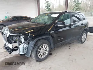 2019 Jeep Cherokee Latitude with VIN 1C4PJMCX9KD255382, listed as a IAAI auction lot 41903951 with 139,741 mi miles. Bid and sale history available at carsss.com. Image 19.