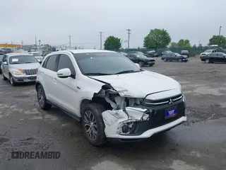 2018 Mitsubishi Outlander ES z VIN JA4AP3AU6JU011611, wystawiony jako IAAI lot #42191132 z przebiegiem 88 747 mil mil oraz . Historia ofert i sprzedaży dostępna na DreamBid. Obrazek 6.