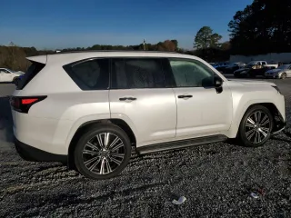 2024 Lexus LX 600 Luxury z VIN JTJGB7CX0R4062088, wystawiony jako Copart lot #84683894 z przebiegiem 85 mil mil oraz Szkoda całkowita • Salvage title. Historia ofert i sprzedaży dostępna na DreamBid. Obrazek 3.