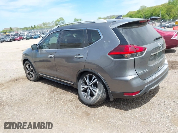 2017 Nissan Rogue SL z VIN 5N1AT2MV0HC879552, wystawiony jako IAAI lot #42242389 z przebiegiem 112 944 mil mil oraz . Historia ofert i sprzedaży dostępna na DreamBid. Obrazek 3.